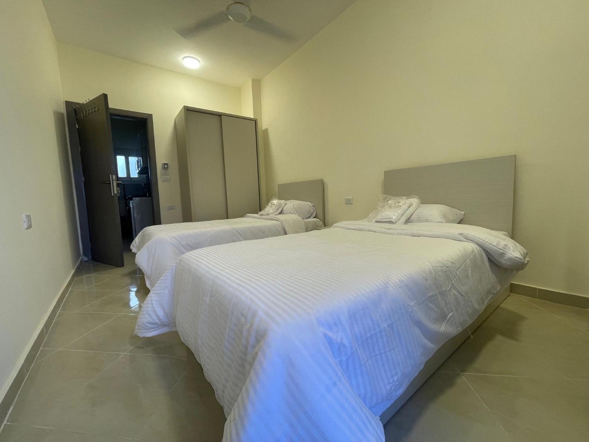 Apartmán Bayt Hassan A12 - 2 Bedrooms European New *